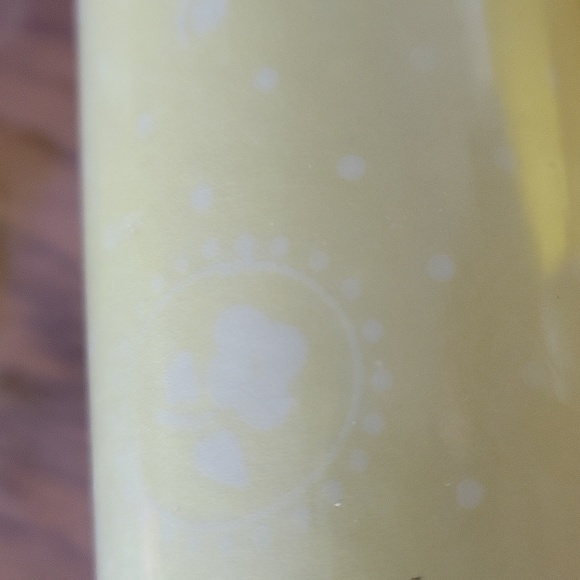 Tissue paper - Picture 2 of 3